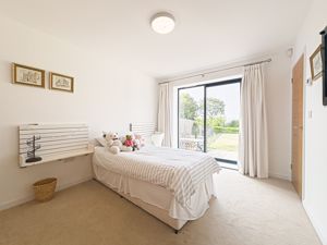 Photo 18- click for photo gallery